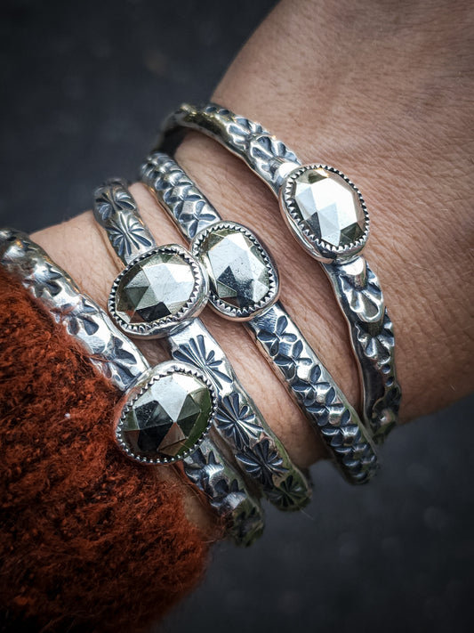 The Bluff Cuffs [multi-listing]